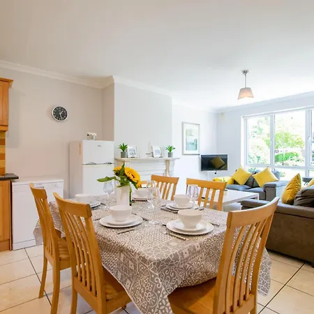 Spacious 4-bed Group Retreat *