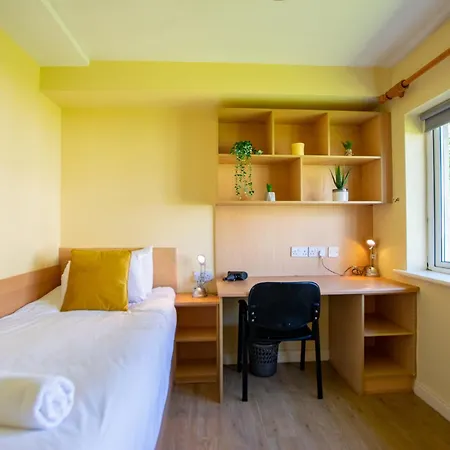Spacious 4-bed Group Retreat * Limerick Junction